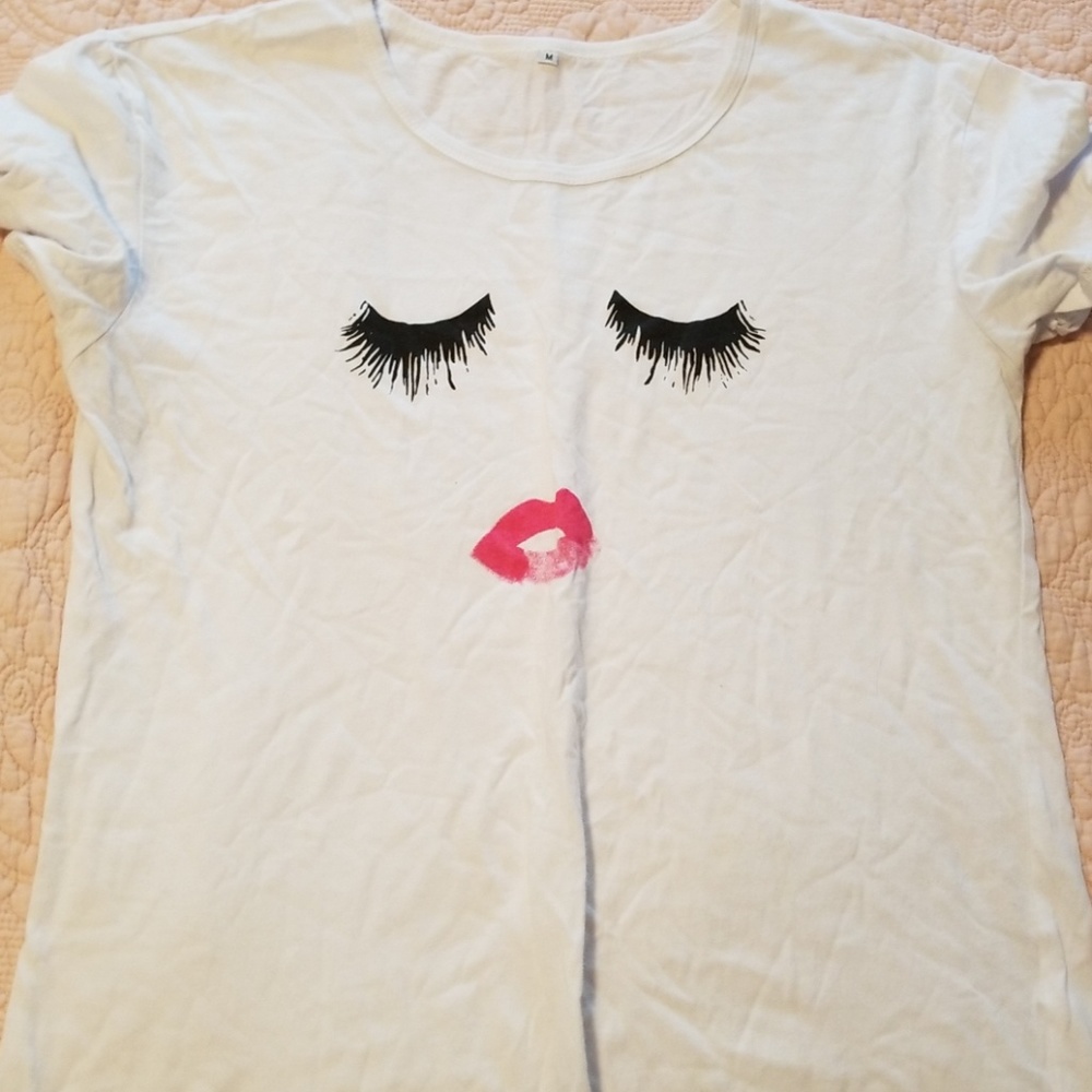 Graphic tee